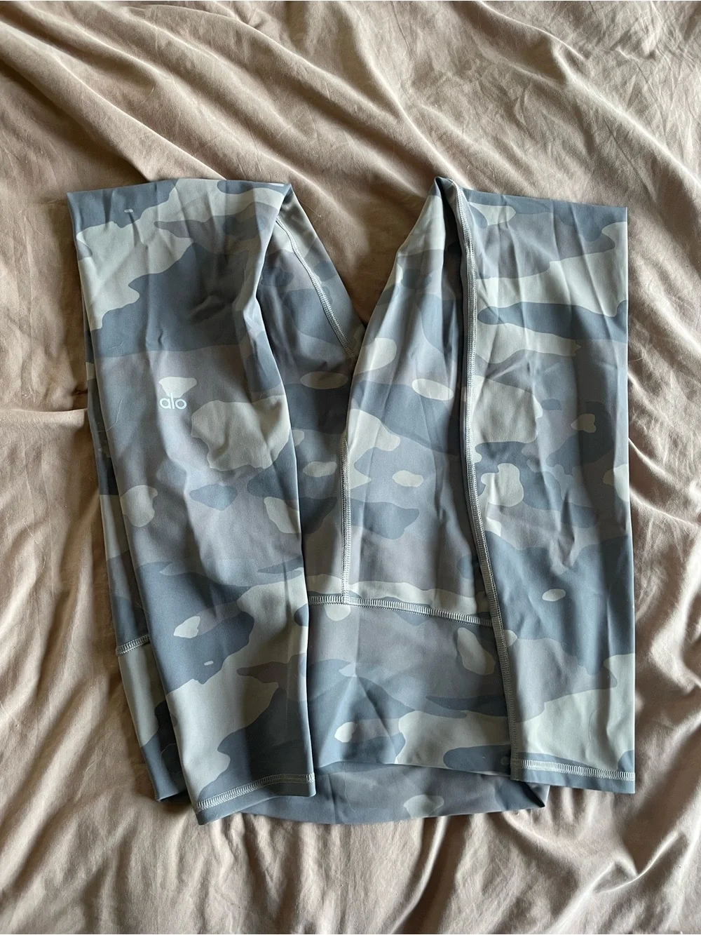ALO Yoga Tan-Grey Camo Leggings